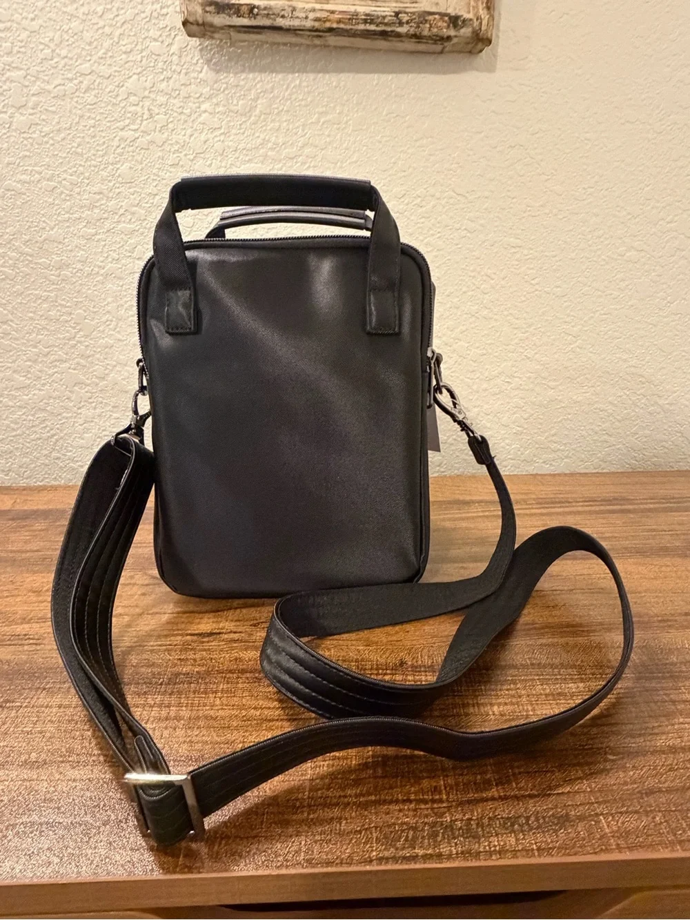 Lug Bumble Satin Luxe VL Crossbody Bag in black - NWT